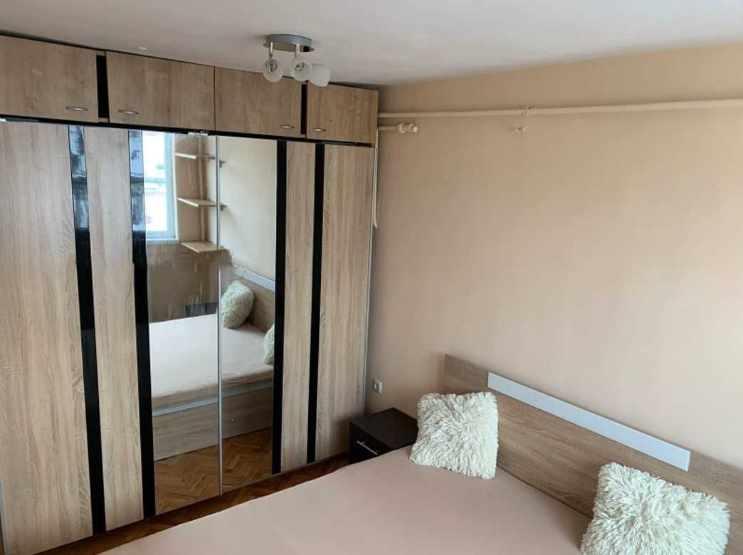 Дава се под наем Двустаен апартамент в София, Център - 50 кв.м за 612 € - Снимка #1