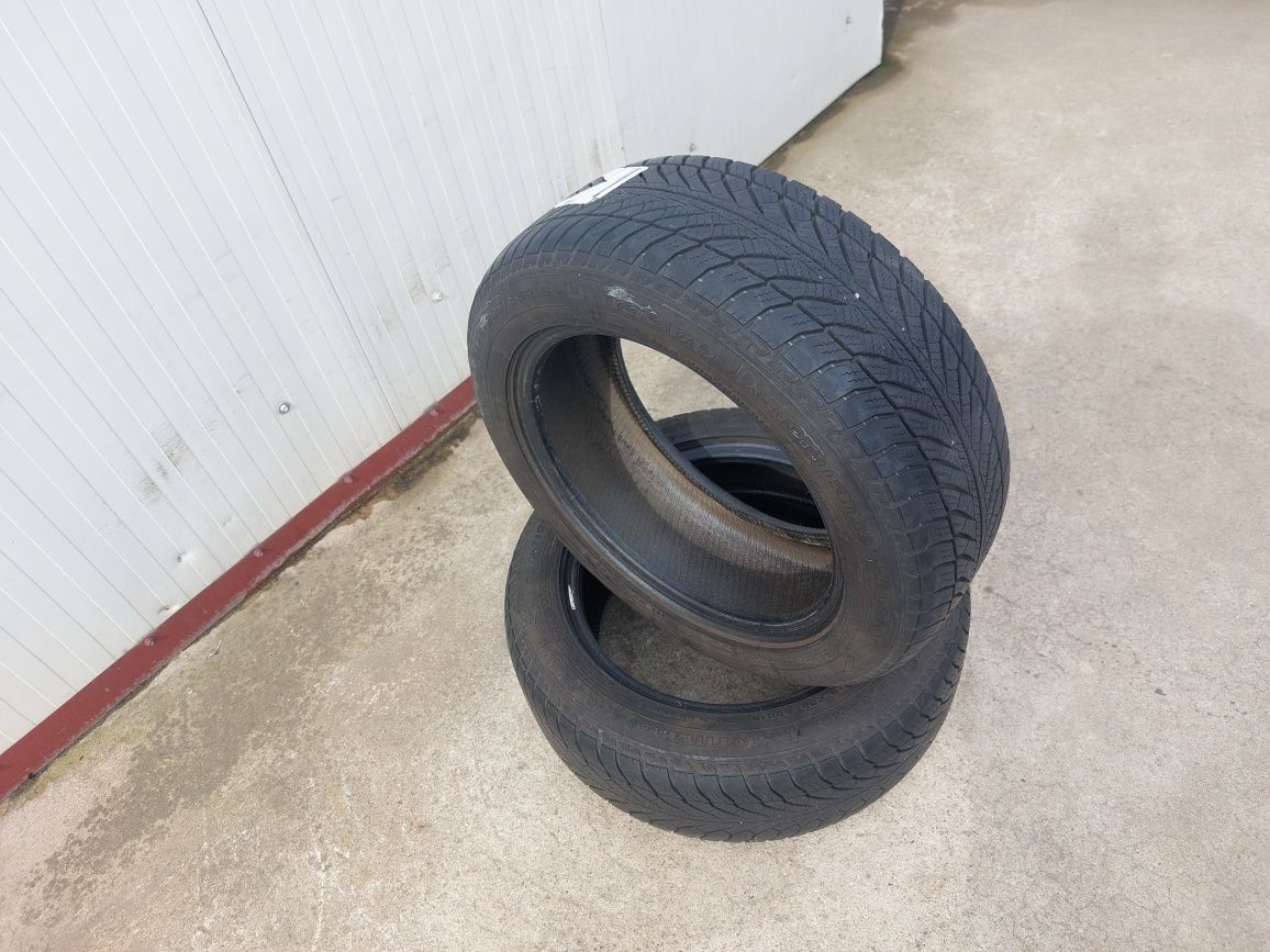 125 lei bucata! Doua anvelope RUNFLAT M+S/IARNA 205 55 16 Goodyear