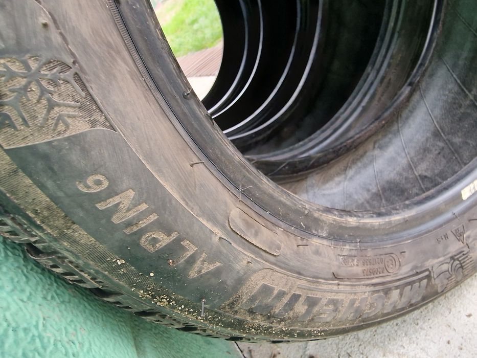 Anvelope 205/55R16 marca Michelin, M+S, 7 mm