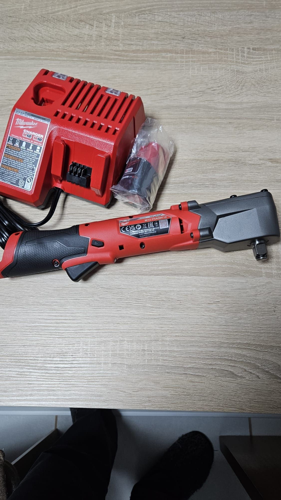 Impact unghiular milwaukee m12