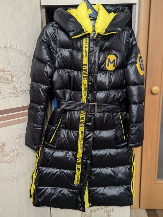 Зимняя длинная куртка 146р.