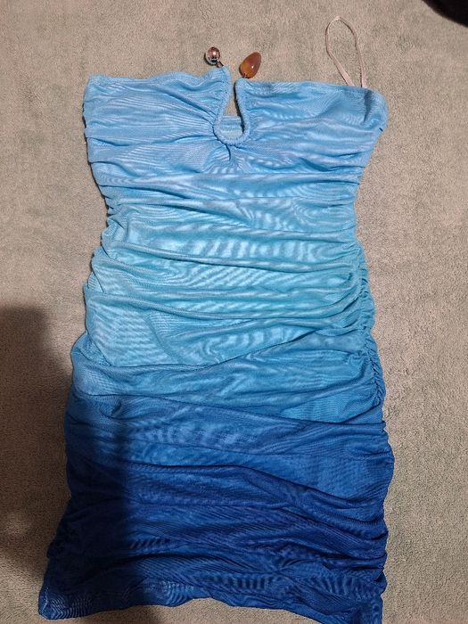 Лятна рокля с метален елемент