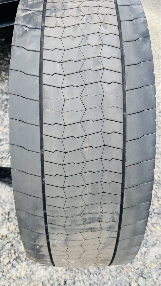 Гуми Bridgestone 315/70/22.5
