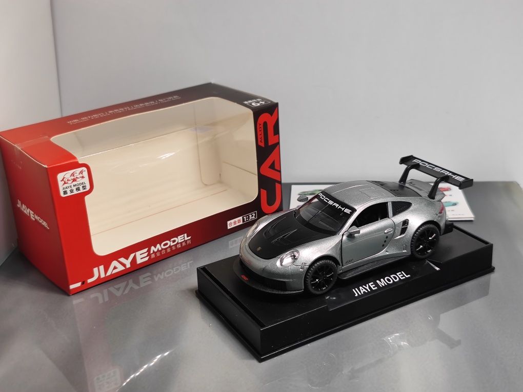 Porsche 911 RSR металлическая масштабная модель машинка - Доставка