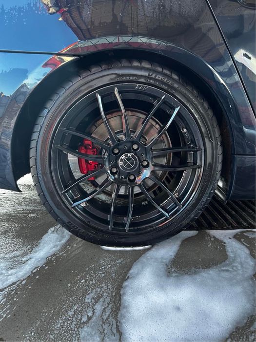 Vand Jante pe 19 cu cauciucuri bune, pret negociabil.