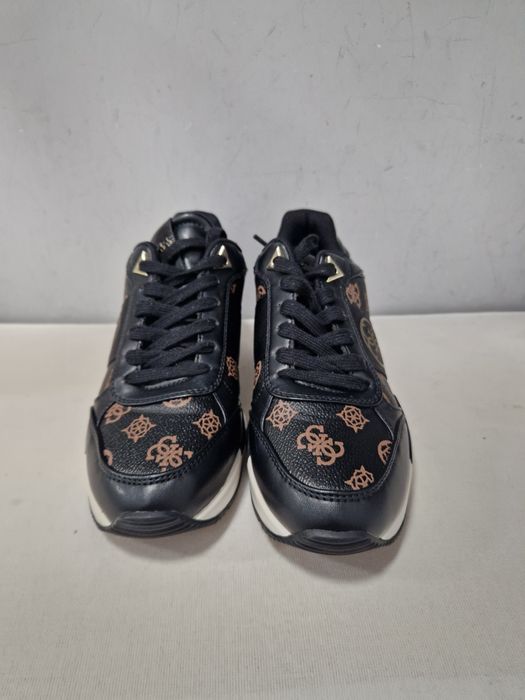 Дамски обувки Guess 38 номер