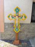 Cruce sculpata din lemn