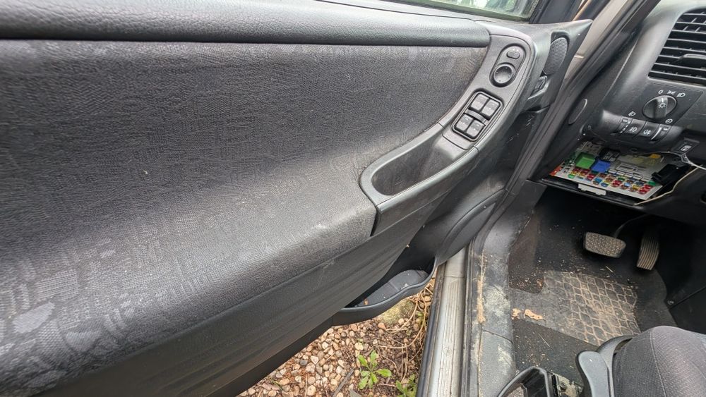Dezmembrez Opel Zafira 2.2 benzina automat Z22SE Y22SE Aisin 2001