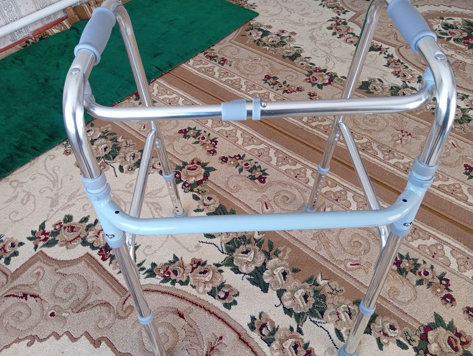 Ходунок взрослый