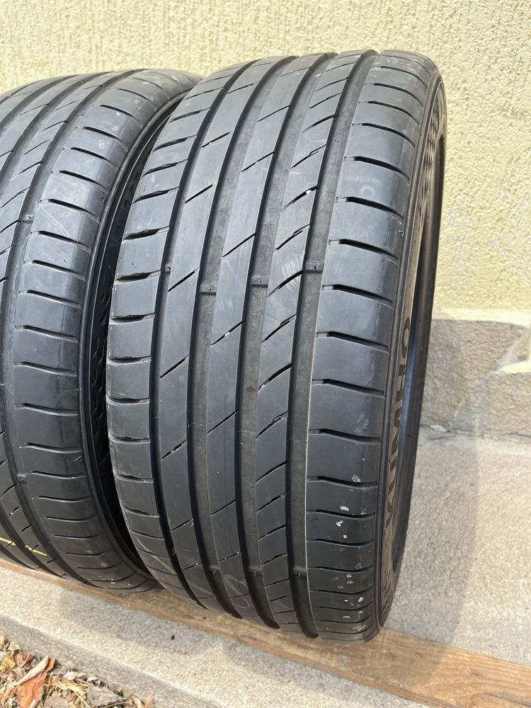 2 бр. летни гуми 235/45/17 Kumho 6 mm DOT 4517