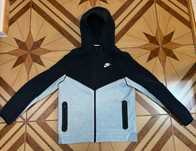 Vând hanorac Nike SPORTS WEAR TECH FLEECE, mărimea XL băieți