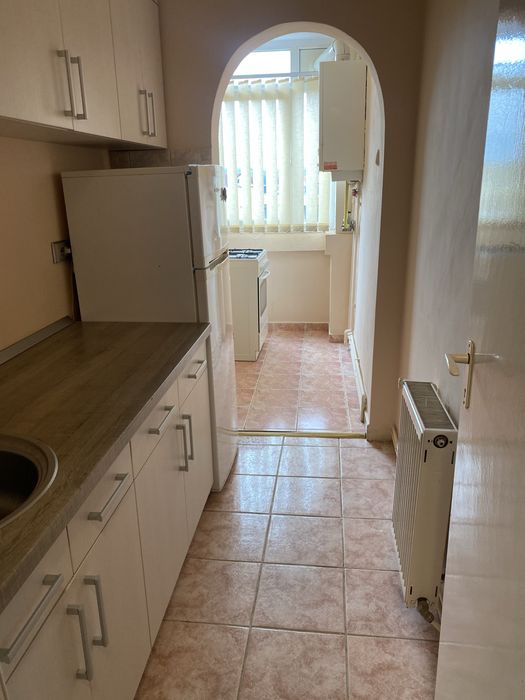 Garsoniera conf. 1 de inchiriat