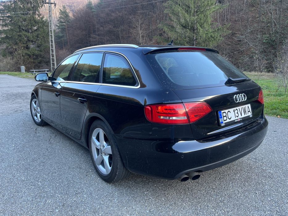 Audi A4 B8 S-Line 2.0 TDI 143 CP Euro 5 Bi-Xenon / Navi mare 3G
