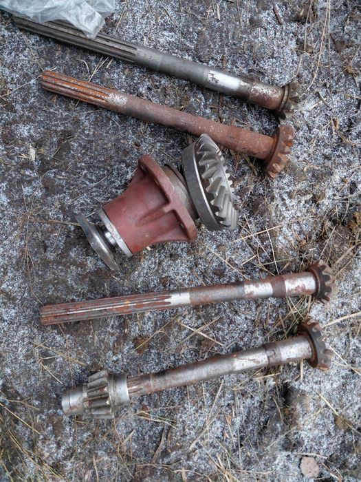 Продам запчасти на мтз 80.82