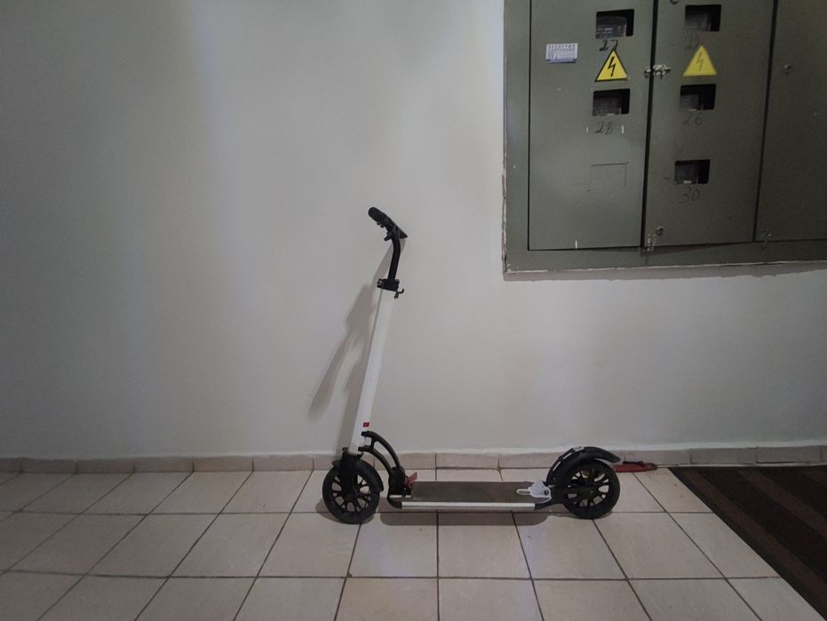 Самокат в отличном состоянии.