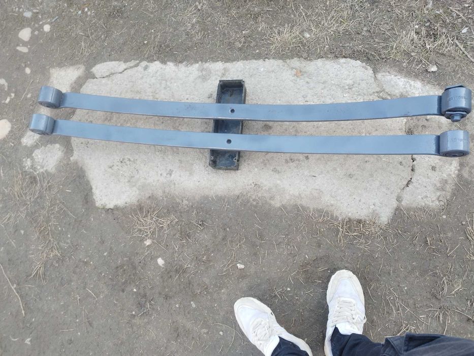 Arcuri spate Ford Transit duba