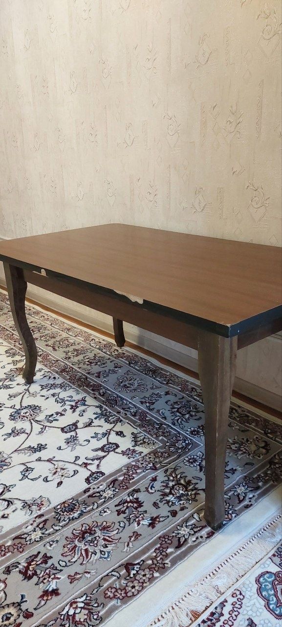 Стол и стулья 11