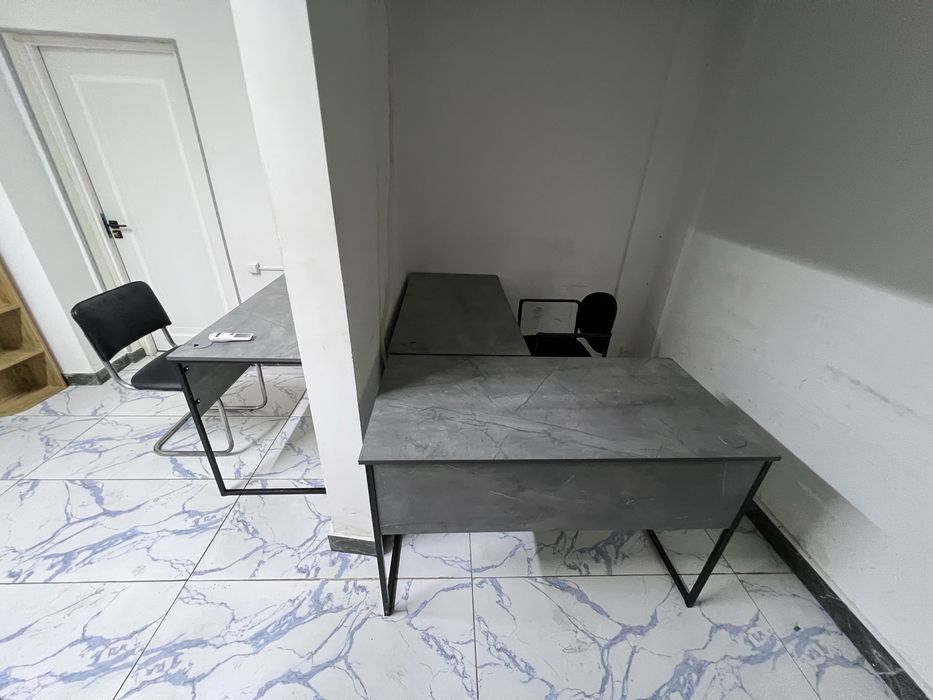 Аренда под офис 2 минут от метро Шахристон 20м2 С мебелью! Подволь!