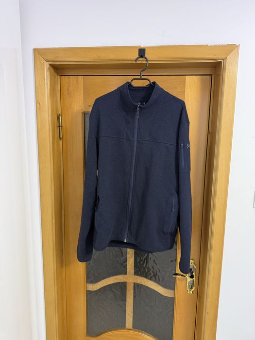 Bluza groasa tip fleece Arc Teryx model nou originala!