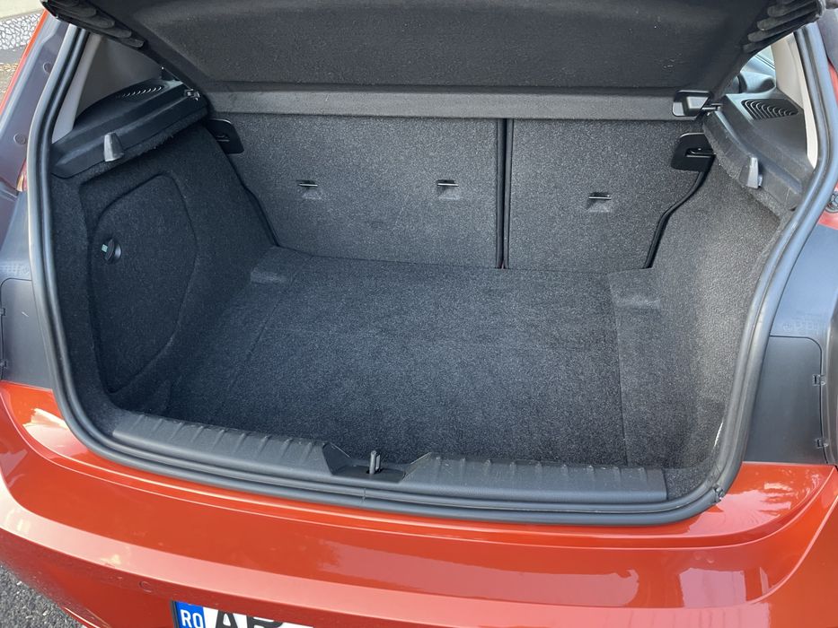 Vând BMW 116d Efficient Dynamics Edition