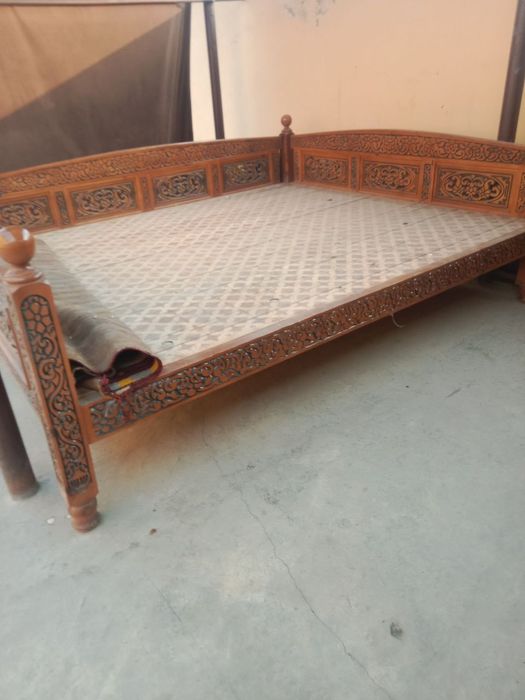 Karavot soʻri sotiladi