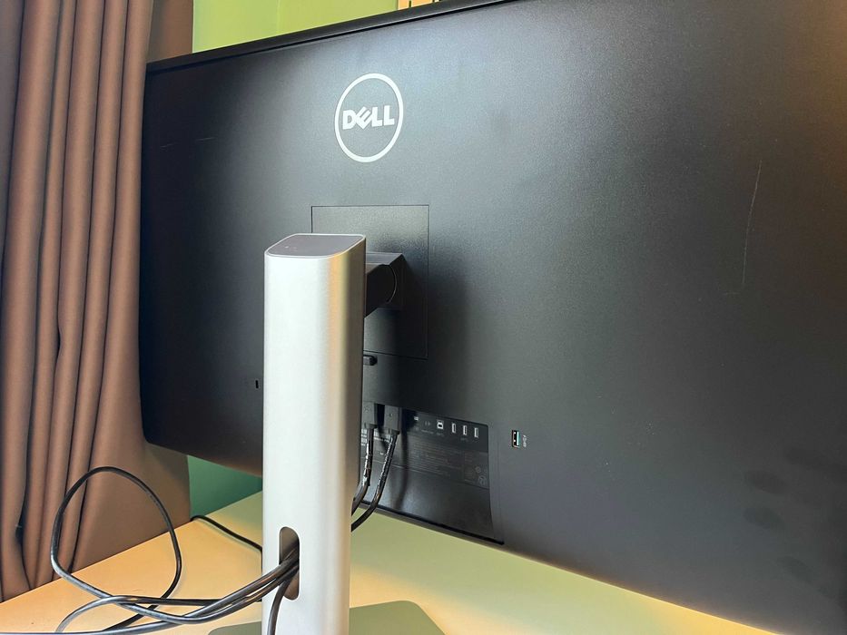 Monitor Dell UltraSharp UP3216Q 31.5" 4K IPS
