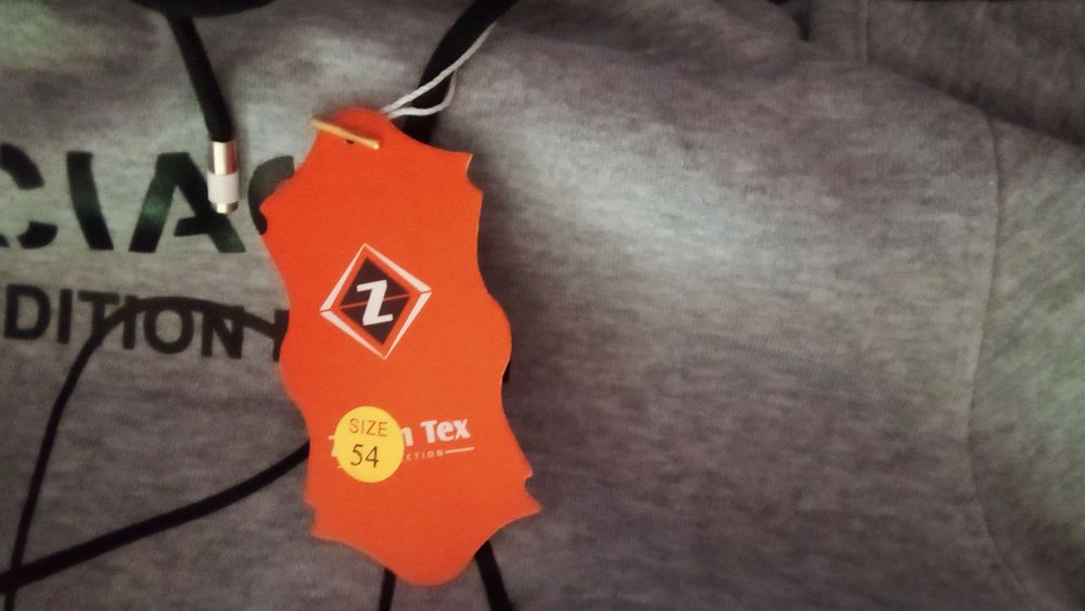 Продается новая кофта