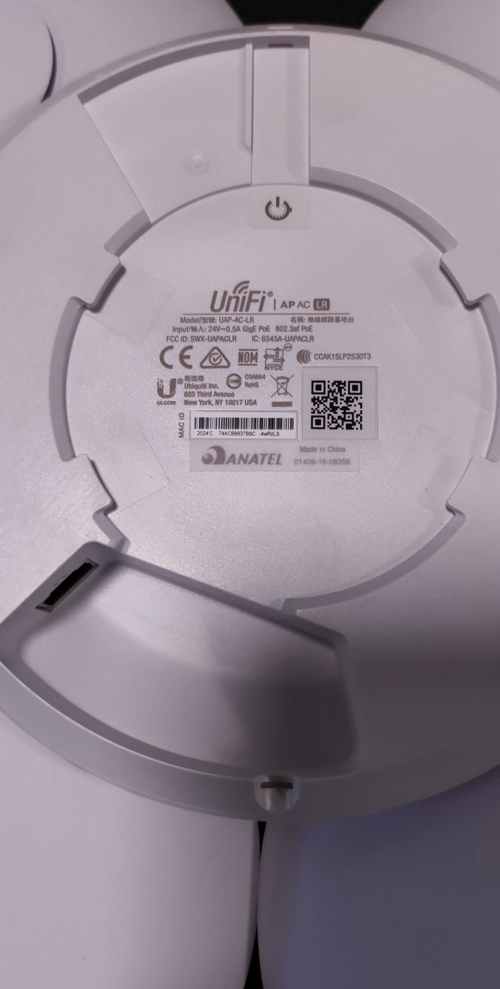 Ubiquiti UniFi UAP-AC-LR точка за достъп