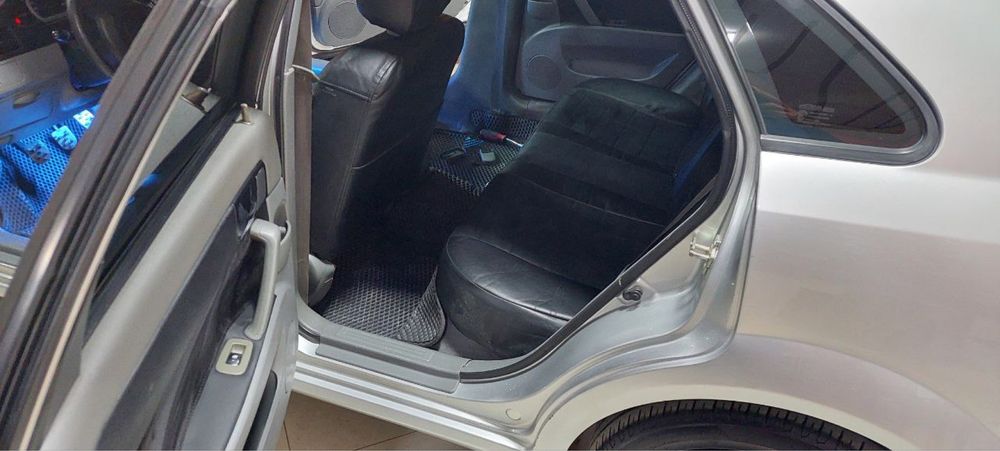 Срочно сотилади мошина холати идеал