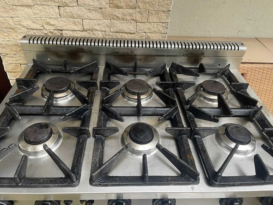Masina de gatit profesionala 6 arzatoare+ cuptor