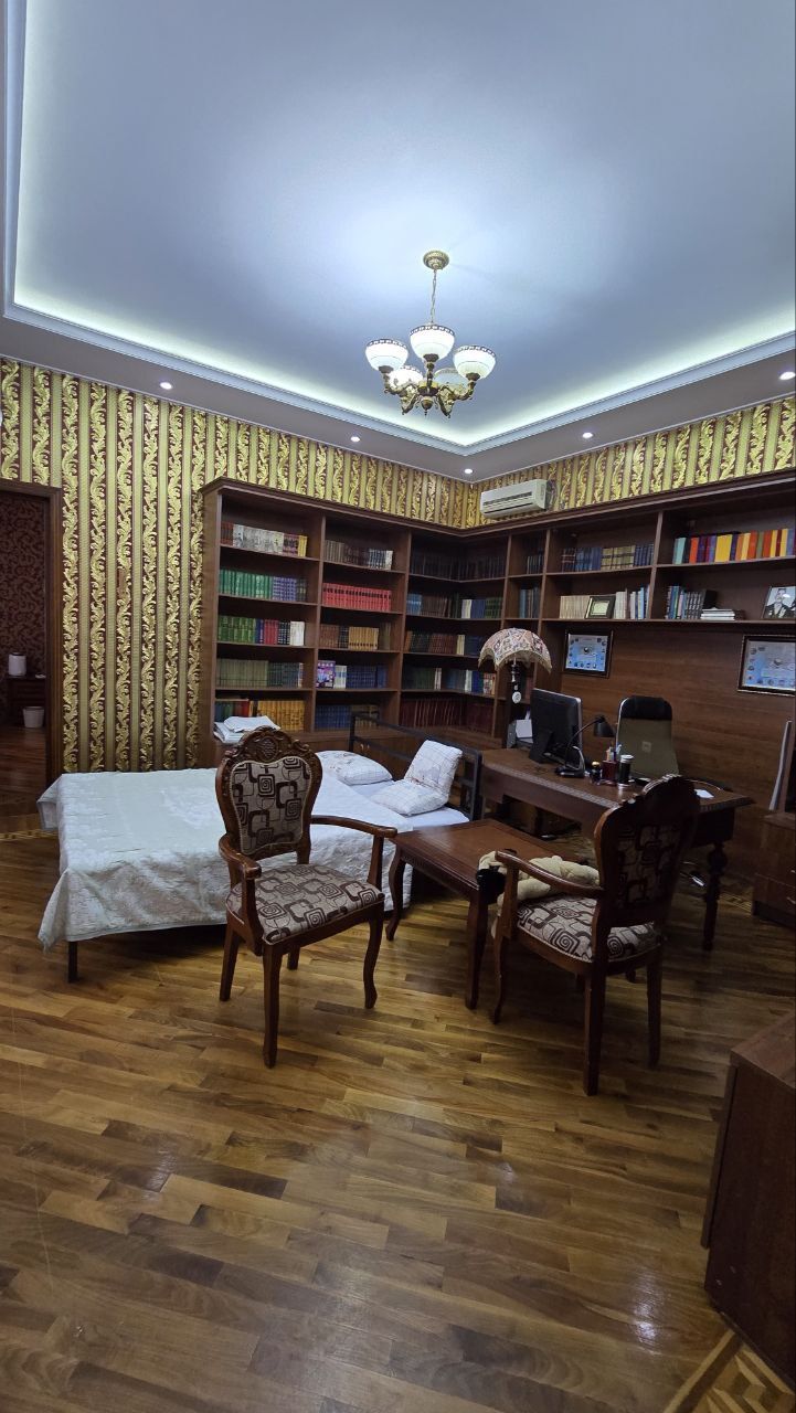 Продам большой дом в Чирчике