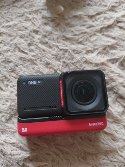 Экшен камера insta 360 one rs