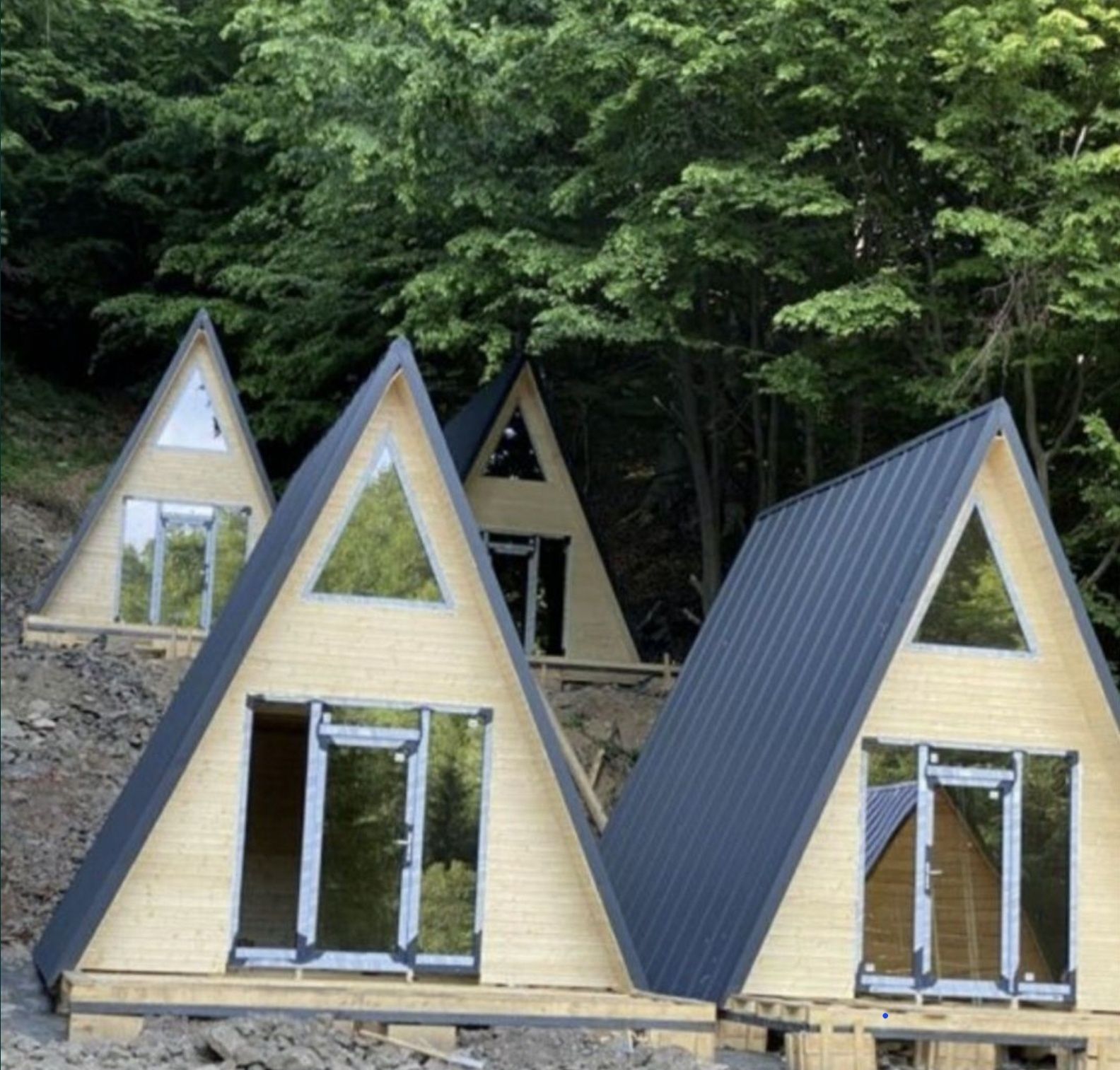 Doriți o casa din lemn, o cabana, un foișor sau o casuta de vacanta,,,