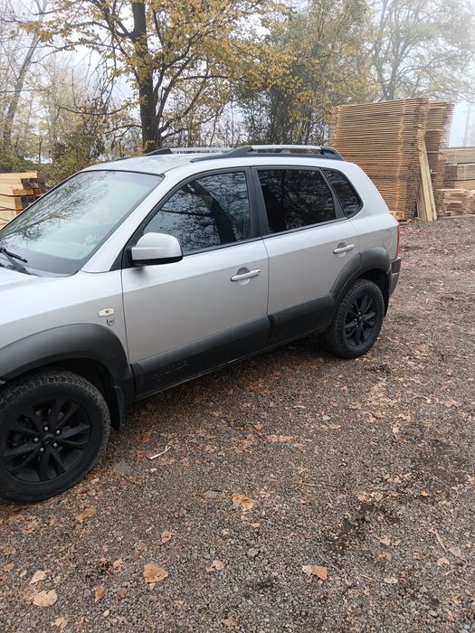 Vând Hyundai tucson 2000i