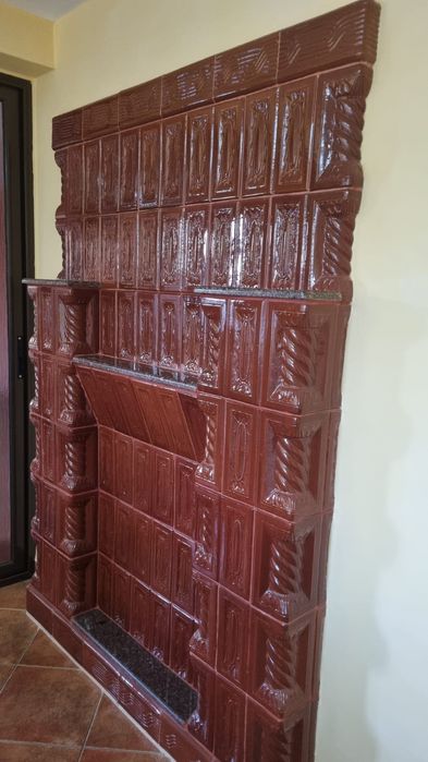 Vând sobă teracotă de perete, cu plită și cuptor  incorporat