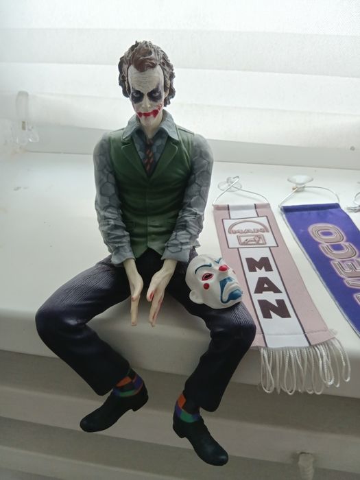 Продам фигуру джокера