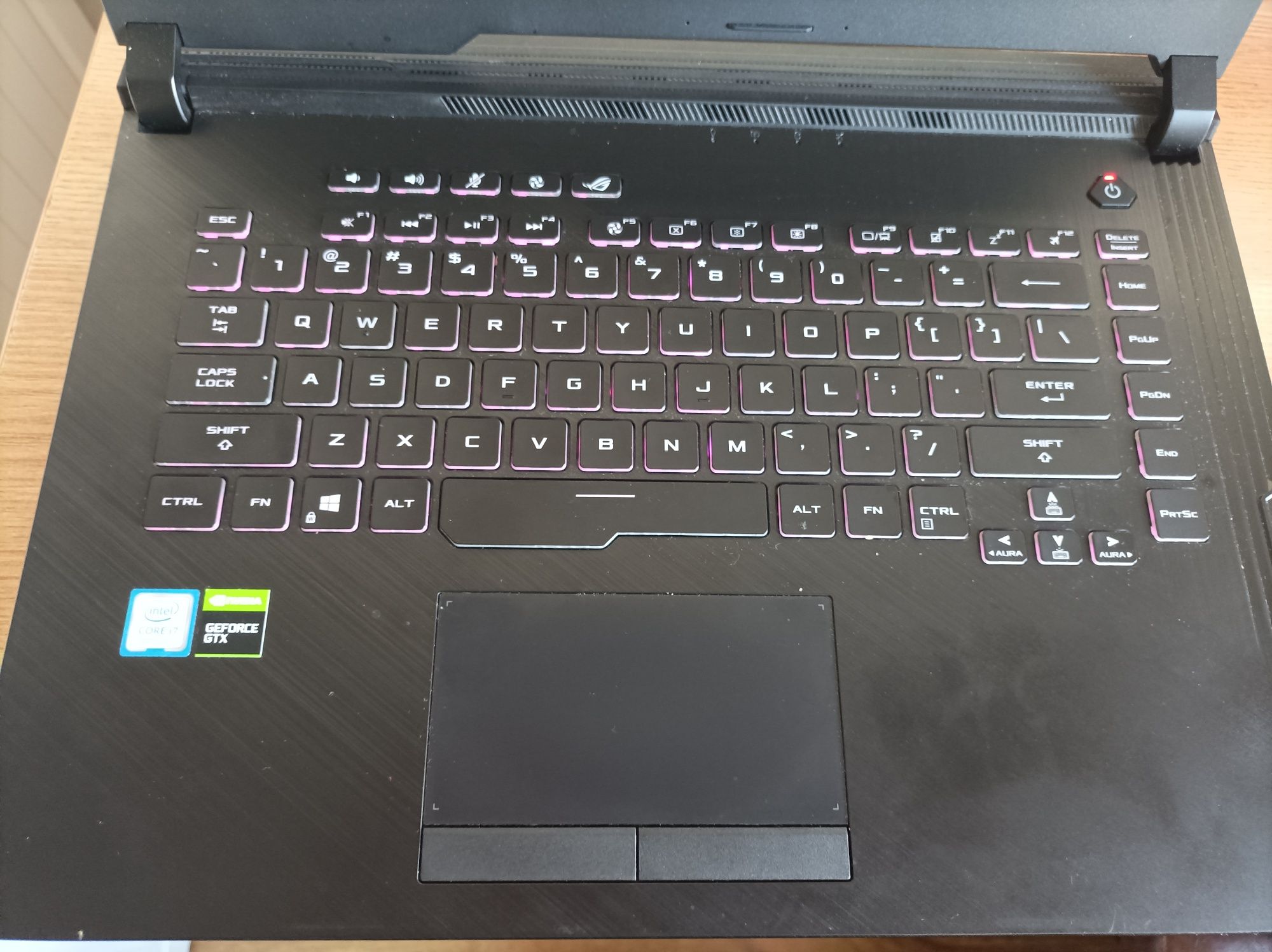 Vand Laptop Asus ROG STRIX