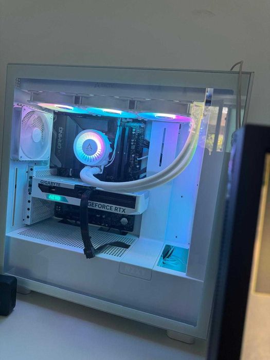 i7 14700KF / 4060TI 16GB / Benq Monitor 240hz / Logitech periferics