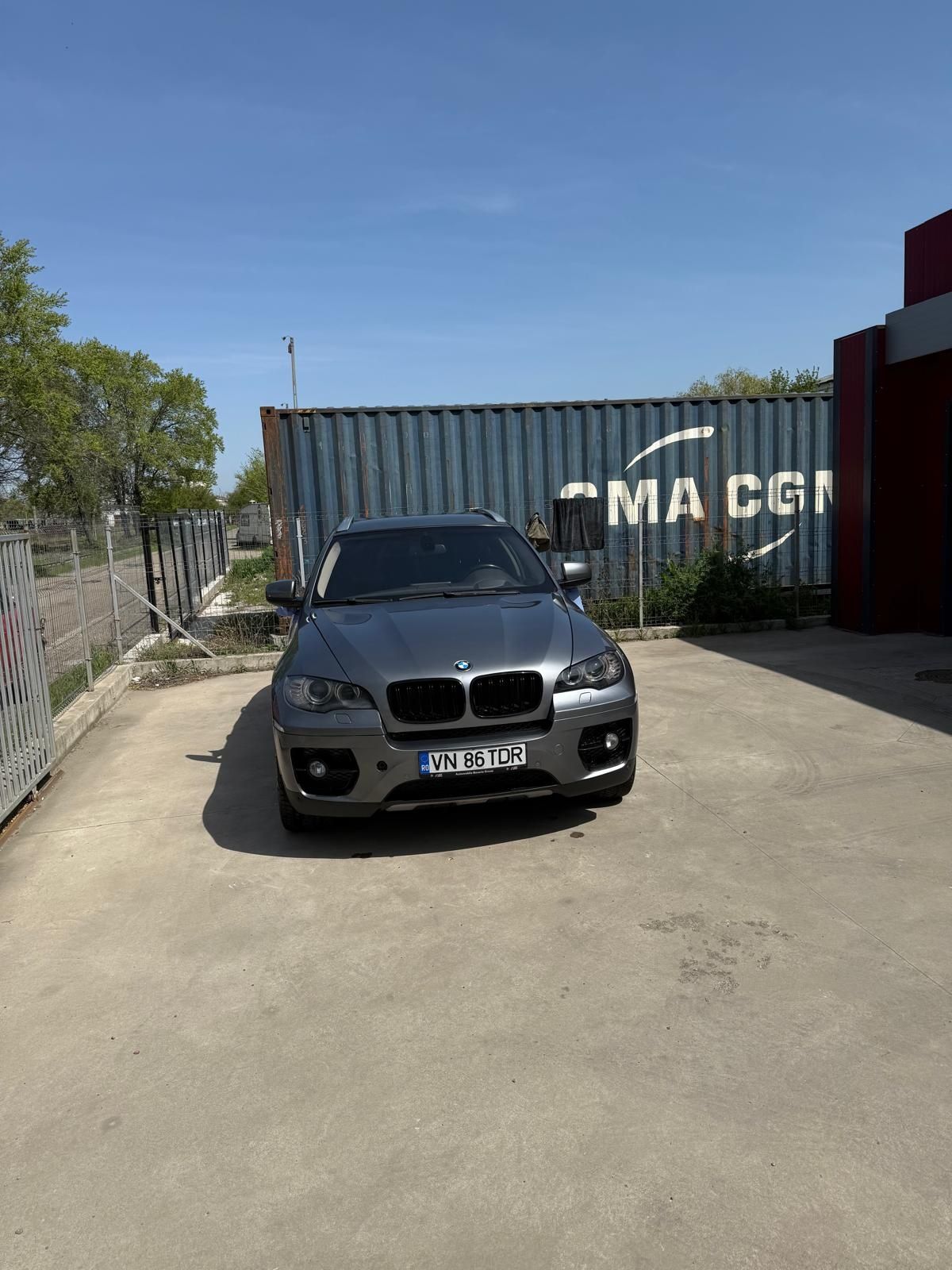 Vand bmw x6 in stare perfecta
