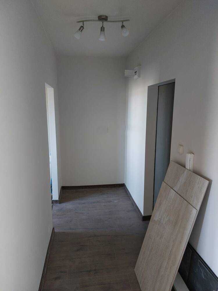 Продава се Двустаен апартамент в Стара Загора, Център - 50 кв.м за 1470 €/кв.м - Снимка #4
