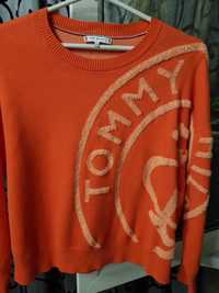 Продавам дамски памучен пуловер Tommy Hilfiger