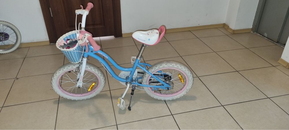 Vand bicicleta copii 3-7 ani 14 inch cu roti ajutatoare