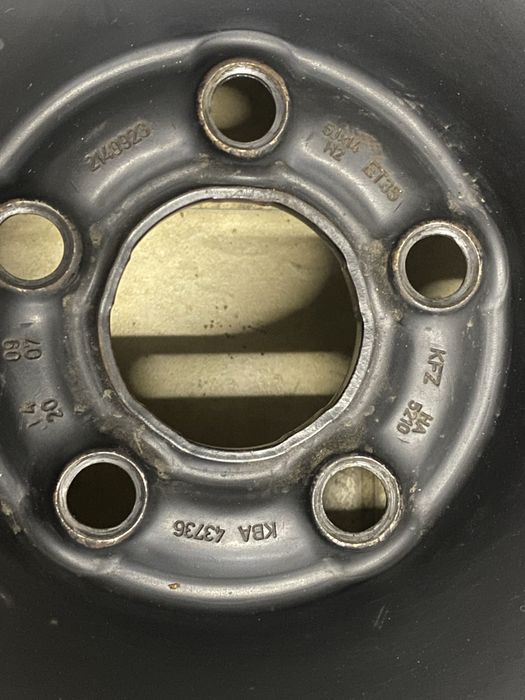 Продавам зимни гуми с джанти за Шкода Фабия