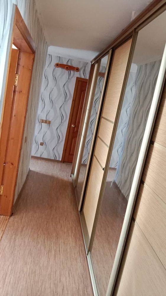 Продам 3-х комнатную в центре Рахат-22300