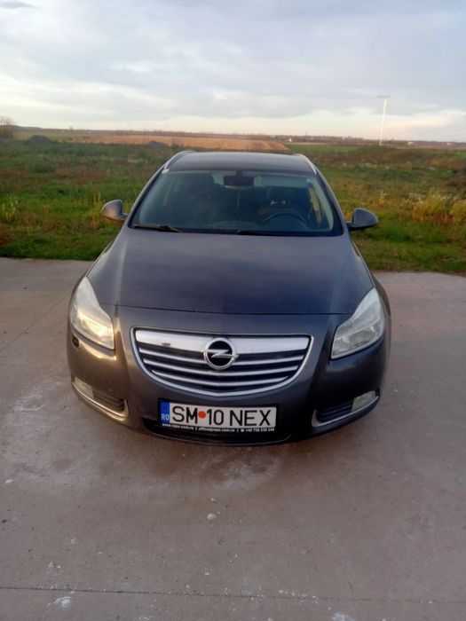 Opel insignia din 2012  1.9 diesel cu doar 285000 km rulați  3300 euro