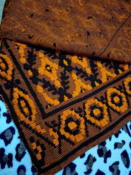 Cuvertura din lana  tesuta la razboi