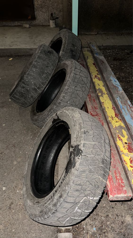 Комплект покрышек GoodYear ULTRA GRIP 600