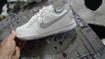 Adidasi Nike  Noi