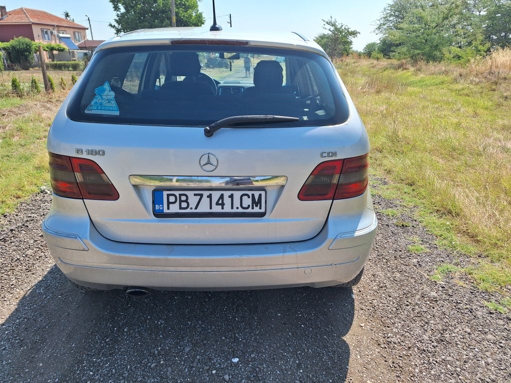 Продава се Мерцедес  В 180 CDI