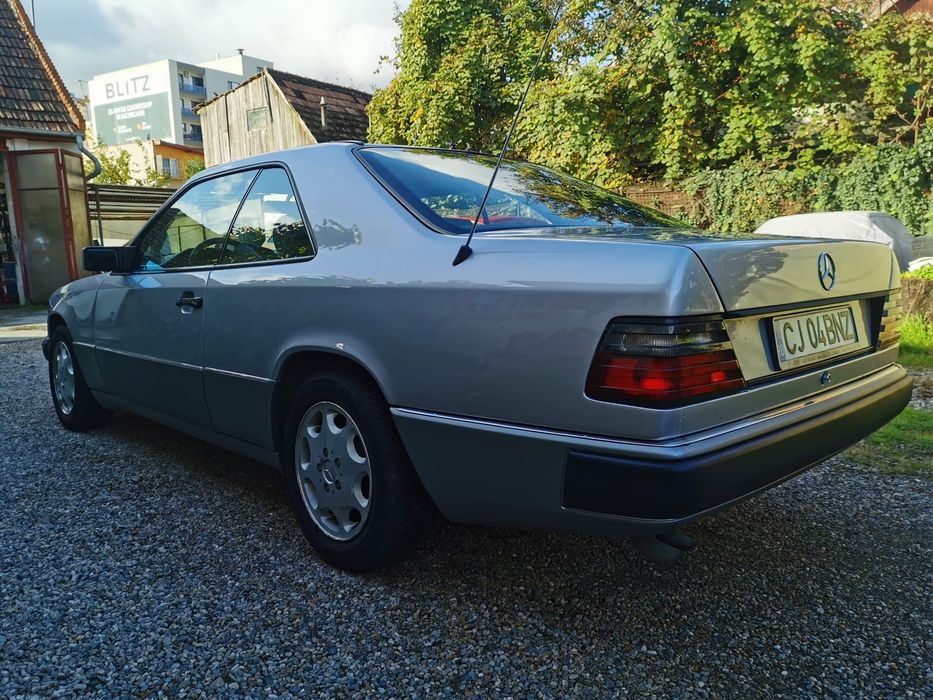 Vând Mercedes Benz w124 300CE coupe